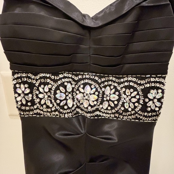 B Darlin Black and White Prom Dress - mordernwear.com